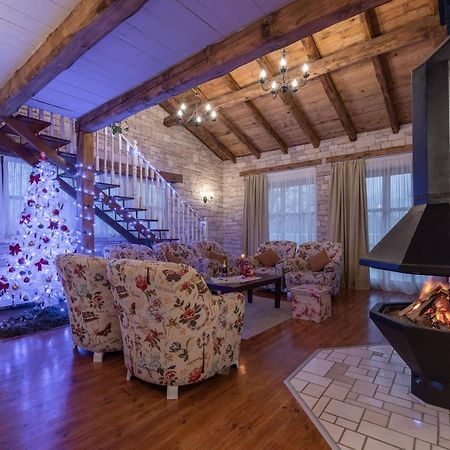 Family Villa Lipica With Private Pool And Jacuzzi Pazin Extérieur photo