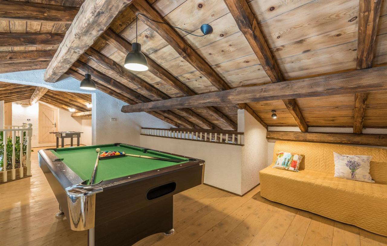 Family Villa Lipica With Private Pool And Jacuzzi Pazin Extérieur photo